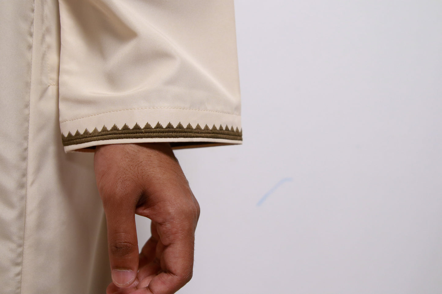 Sand Beige Omani Thobe