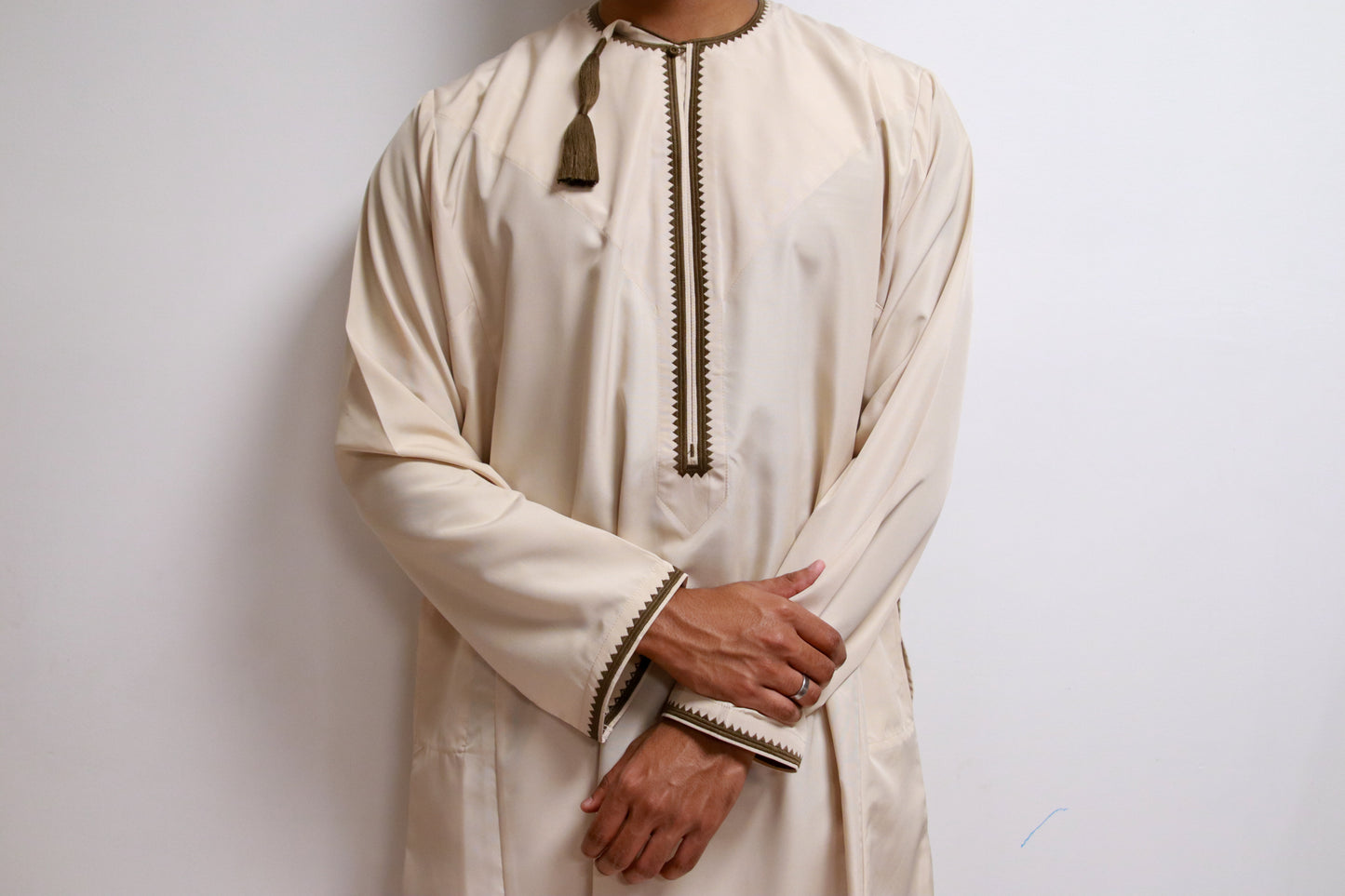 Sand Beige Omani Thobe