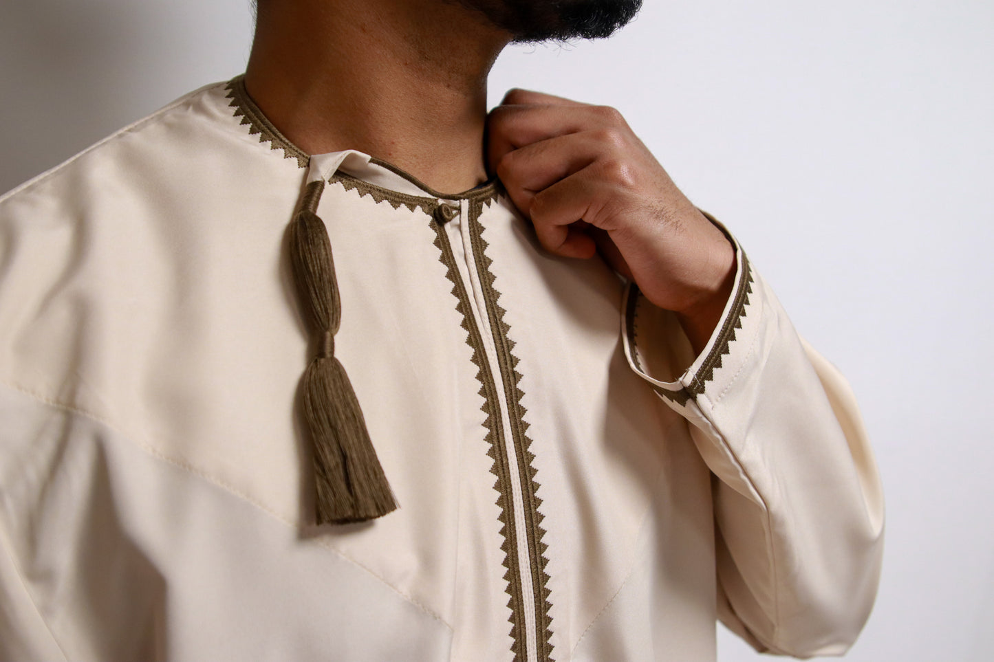 Sand Beige Omani Thobe