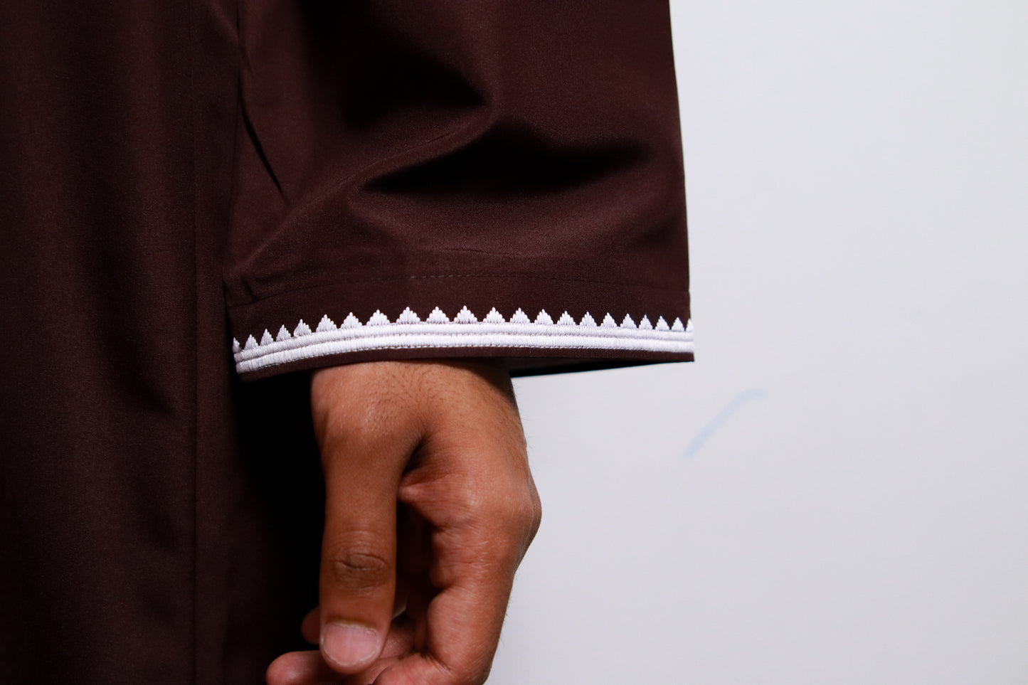Deep Burgundy Omani Thobe